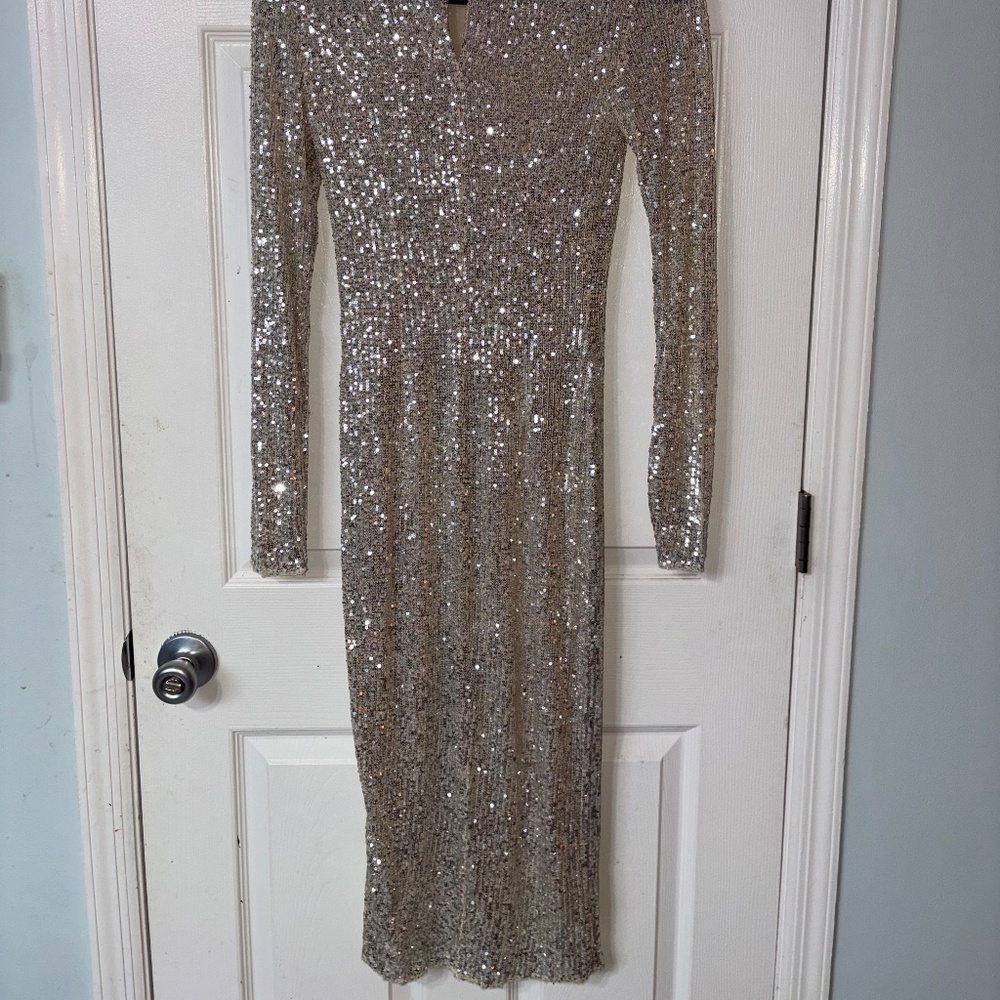 VICI DRESS - Picture 3 of 4
